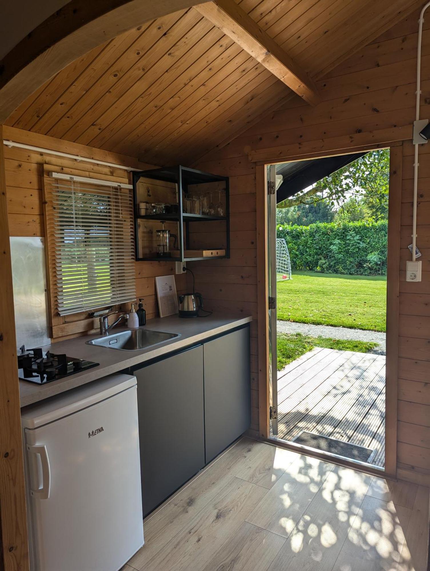 The Bee - Trekkershuts & Apartment Opperdoes Kültér fotó