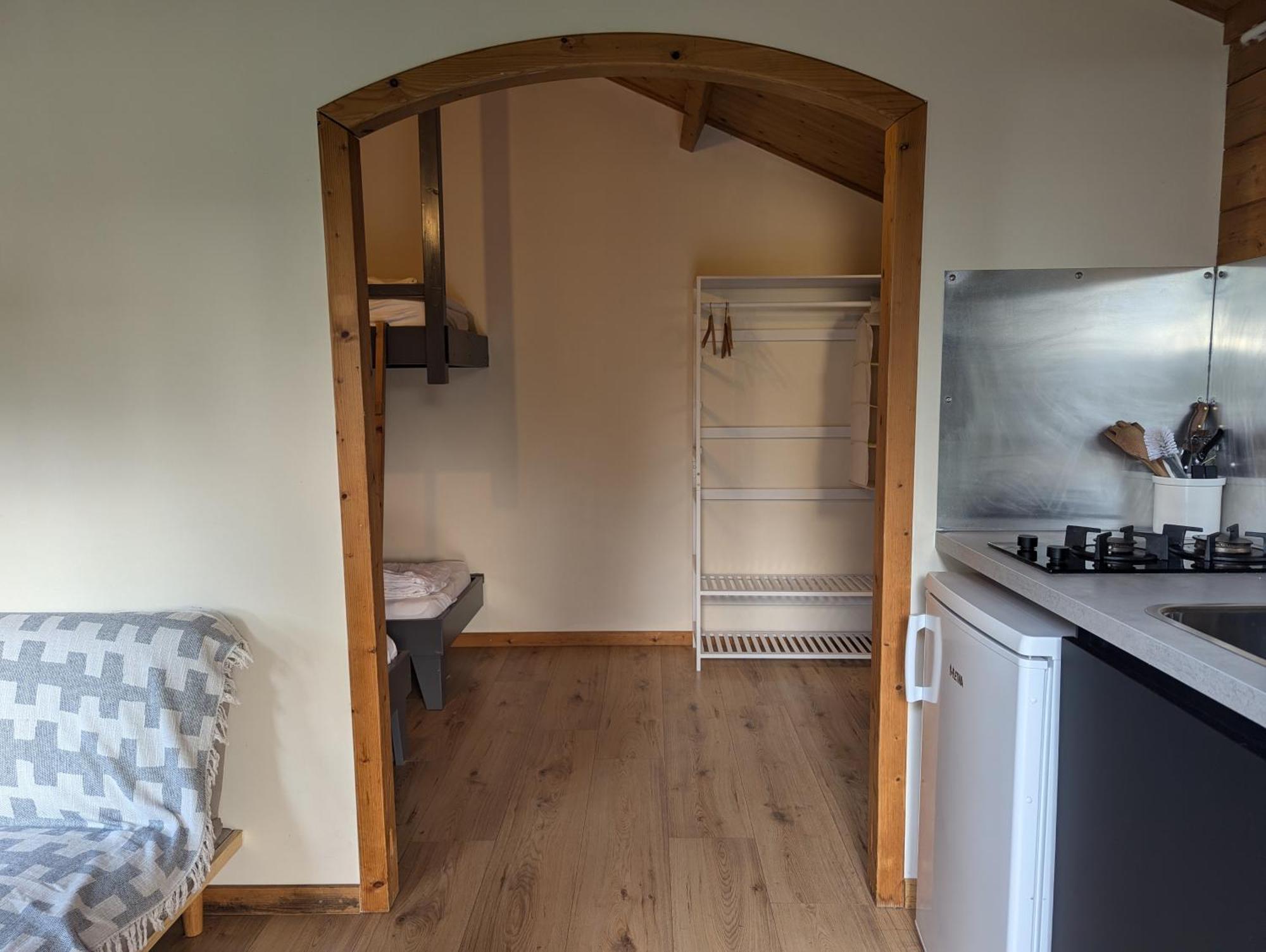 The Bee - Trekkershuts & Apartment Opperdoes Kültér fotó